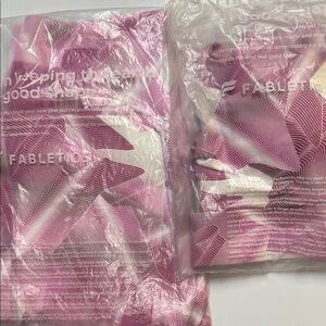 Fabletics Vibrant Pink and White Set